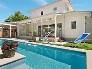 Aaman & Cinta Luxury Villas Byron Bay 4*,