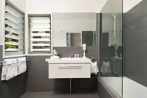 Aaman & Cinta Luxury Villas Byron Bay 4*,