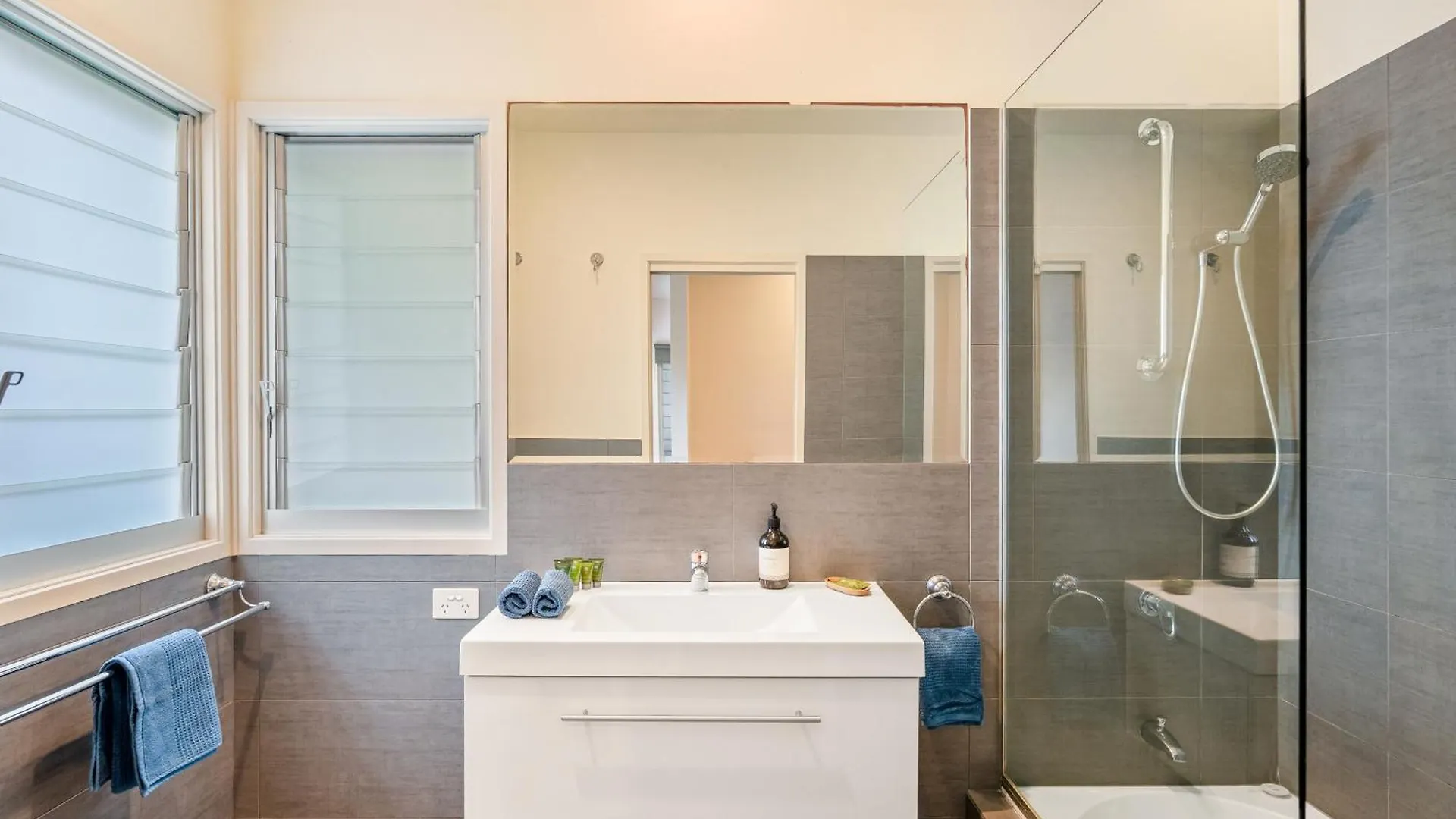 Aaman & Cinta Luxury Villas Byron Bay